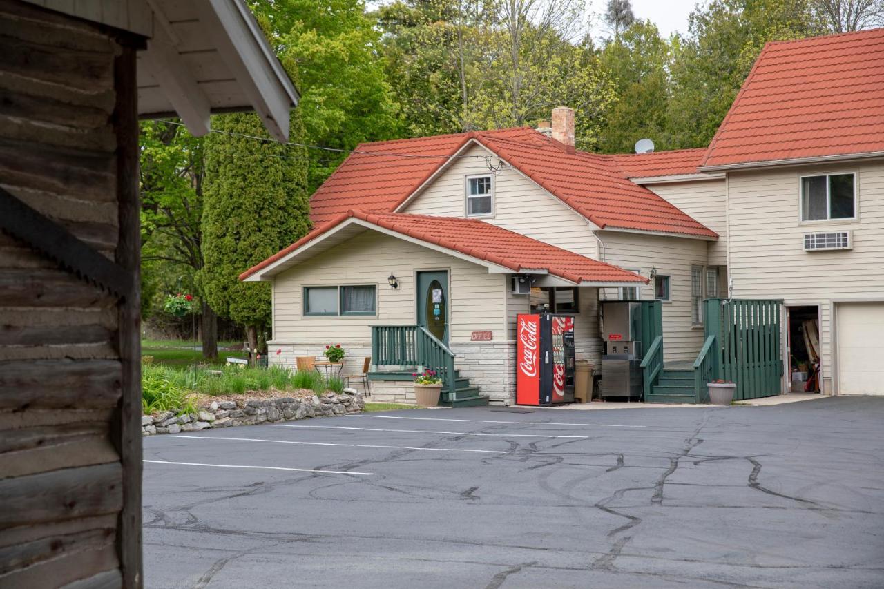 Ridges Inn & Suites Baileys Harbor Exterior foto